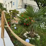 Hotel Garden Sofia &
