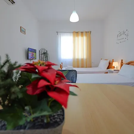 Garden Sofia - Free Parking Hotel *