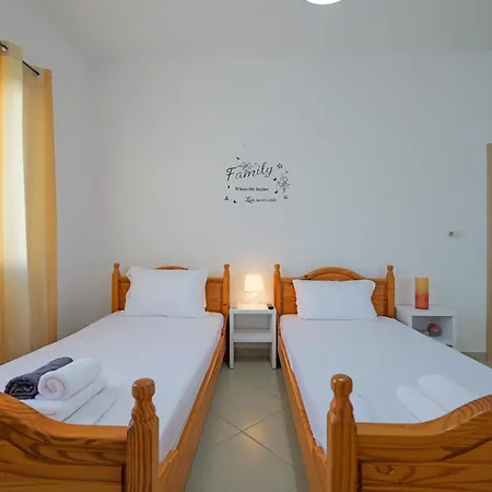 Hotel Garden Sofia - Free Parking Ksamil