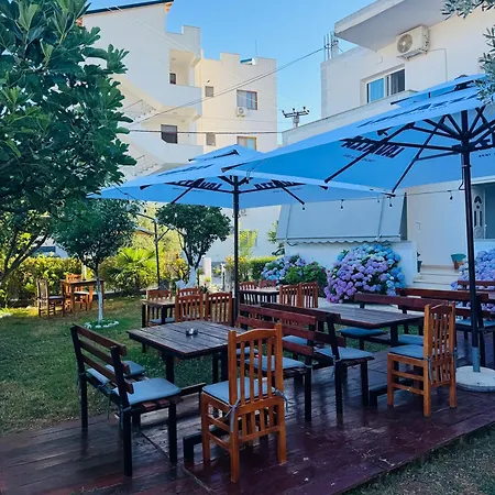 Garden Sofia & Hotel *