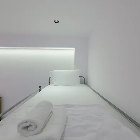 Garden Sofia 1- Free Parking Отель Ксамил